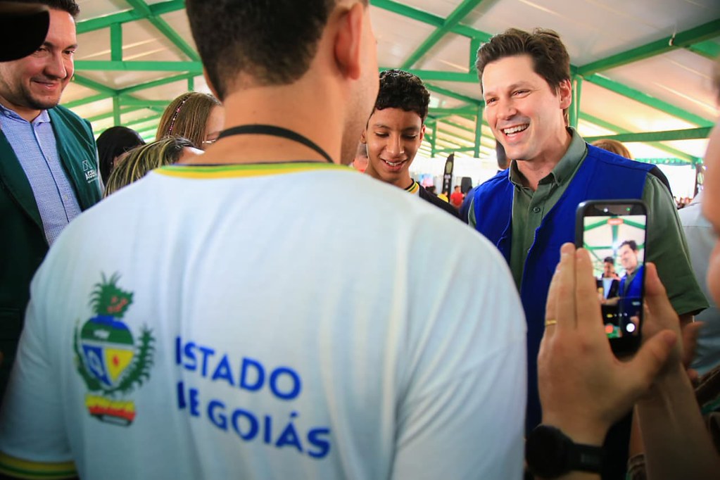 Daniel Vilela ganha destaque em levantamento da Veja